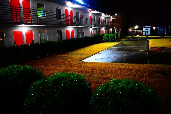 Economy Inn Little Rock image 2